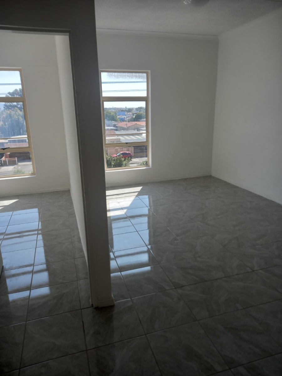 2 Bedroom Property for Sale in Bridgetown Western Cape